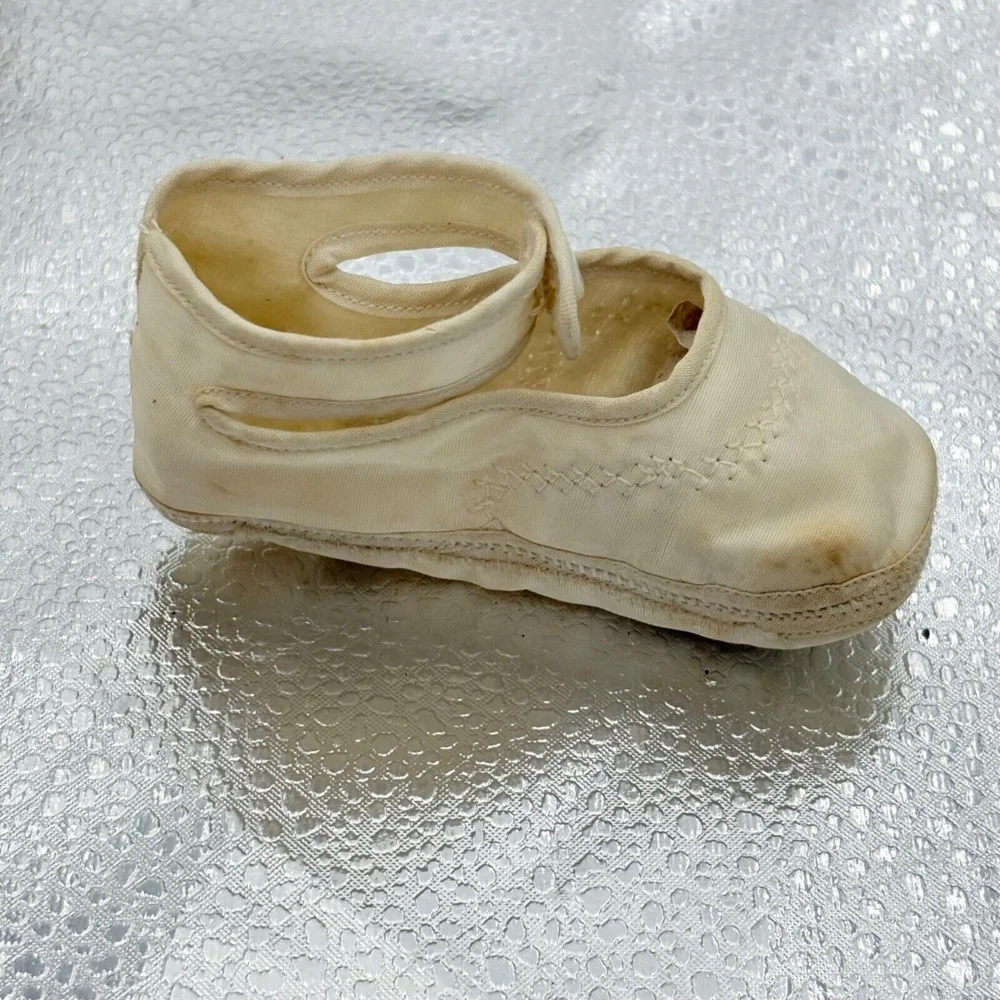Vintage Mrs. Days Ideal‎ Baby Shoes With Box & Guide 50s 60s Satin Button USA